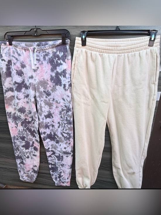 Old navy/Urban Rebel Pants - Women’s Sweatpants Bundle Lot (2 Pair)Old Navy SoComfy cream & Urban Rebel SizeM